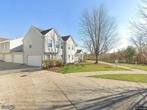 E Victoria Circle #808, North Aurora, IL 60542