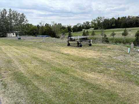 379519 N Shore Drive, Aberdeen, SD 57401