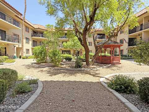10330 W Thunderbird Boulevard, Sun City, AZ 85351