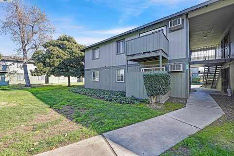 1133 Meadow Ln, Concord, CA 94520