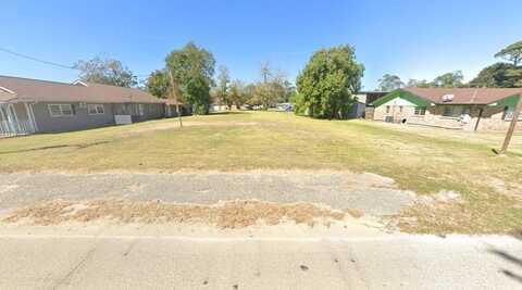 6411 39th St, Groves, TX 77619