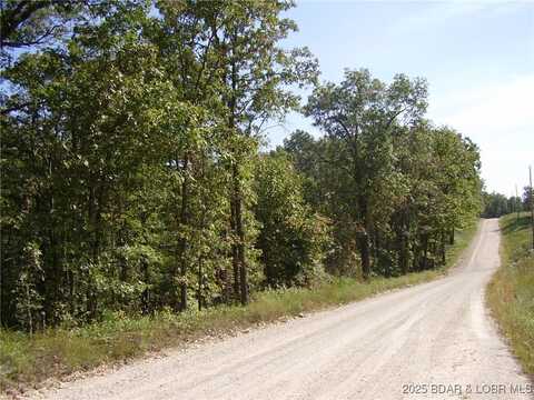 000 Geronimo Springs Road, Macks Creek, MO 65786