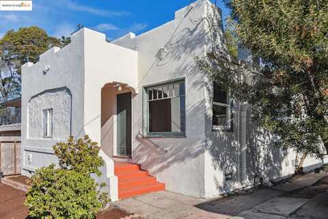 6700 Laird AVE, Oakland, CA 94605