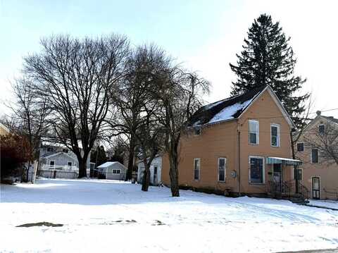 32 Chestnut Street, Wellsville, NY 14895