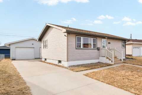 1660 Sunset Drive, Columbus, NE 68601