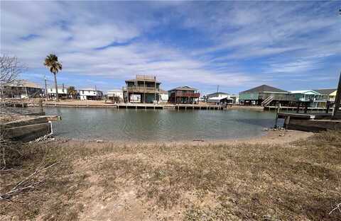 445 Palmetto Point, Rockport, TX 78382