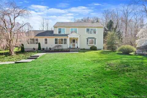 5 Holly Place, Wilton, CT 06897