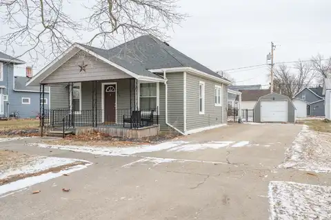 215 S Main Street, Baxter, IA 50028