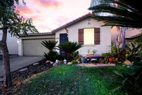 1311 Pomegranate, Madera, CA 93638