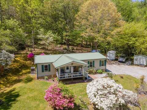 159 Castle Lane, Otto, NC 28763