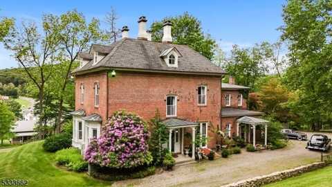20 Belvidere Ave, Oxford, NJ 07863