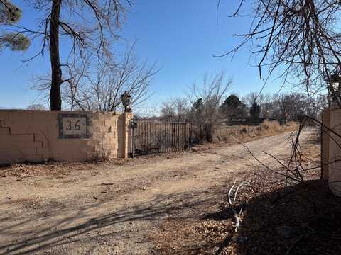 36 MOLINA Road, Peralta, NM 87042