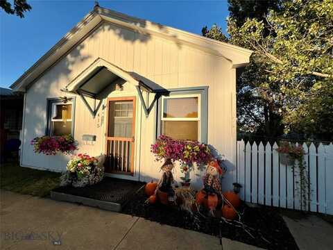 415 S F St., Livingston, MT 59047