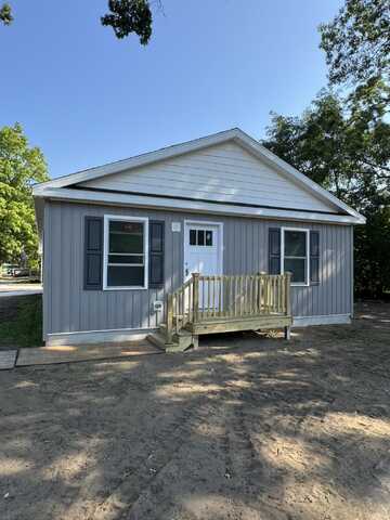 608 Jackson Avenue, Muskegon, MI 49442