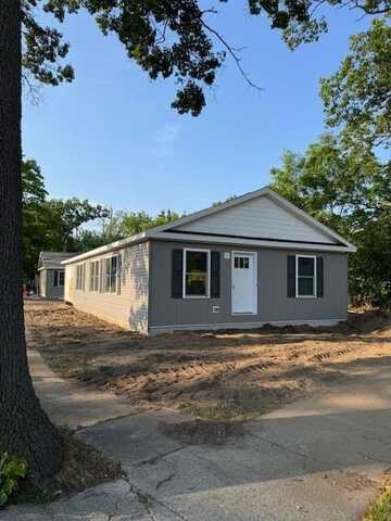 608 Jackson Avenue, Muskegon, MI 49442