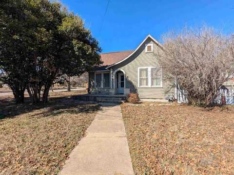 207 W 5Th St, Lampasas, TX 76550