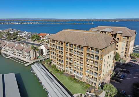 1000 The Cape #33, Horseshoe Bay, TX 78657