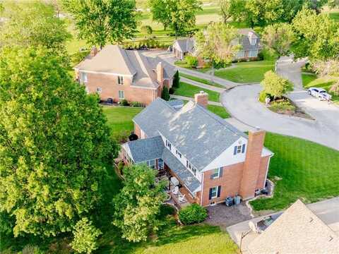 1705 S Nicklaus Drive, Clinton, MO 64735