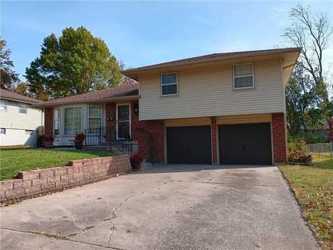 8601 Maple Avenue, Raytown, MO 64138