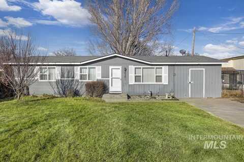 620 Orchard Ave, Eden, ID 83325