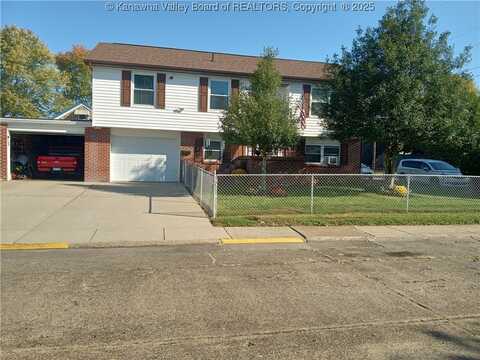 2136 McKINLEY Avenue, Saint Albans, WV 25177