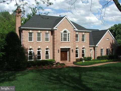 10986 WOODLAND FALLS DR, GREAT FALLS, VA 22066