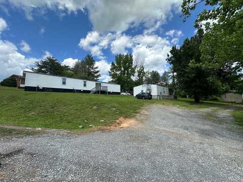 2341 Pocket Road, Hurt, VA 24563