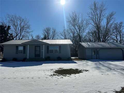 101 High Street, Shelbina, MO 63468