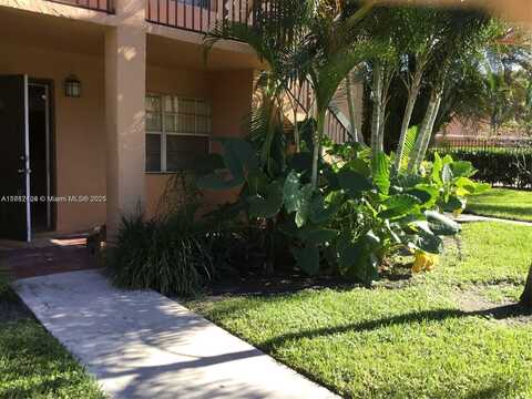 10440 NW 8th St, Pembroke Pines, FL 33026