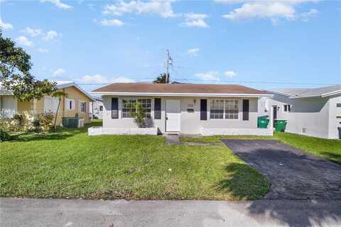 2709 NW 54th St, Tamarac, FL 33309