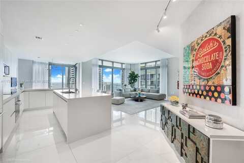 88 SW 7 Street, Miami, FL 33130