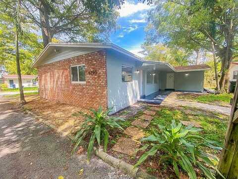 4290 NW 21st Ave, Oakland Park, FL 33309