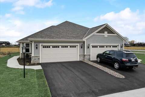 1456 Sandhill Ln, Mukwonago, WI 53149