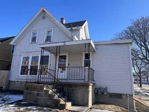 4176 S 4th St, Milwaukee, WI 53207