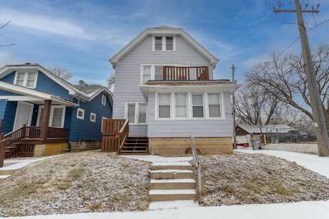 2466 N 52nd St, Milwaukee, WI 53210