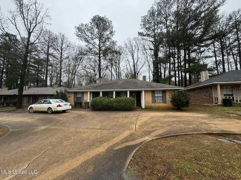 2071 Cooperwell Drive, Jackson, MS 39204