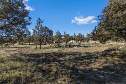 3240 NE 21st Drive, Redmond, OR 97756