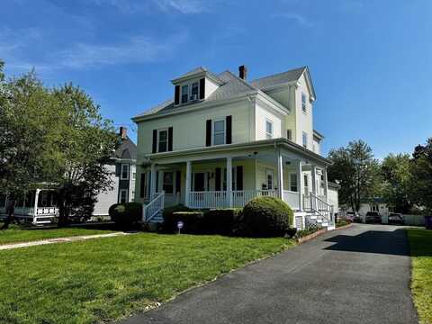 17 Maple St, Braintree, MA 02184