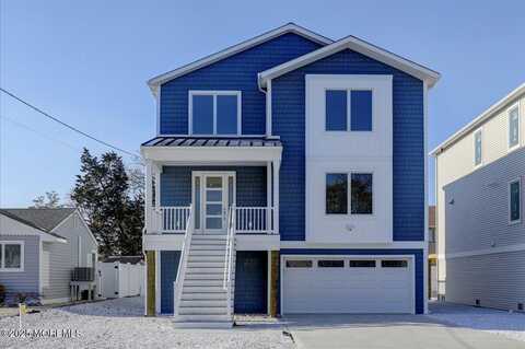 111 Cedar Berry Lane, Toms River, NJ 08753