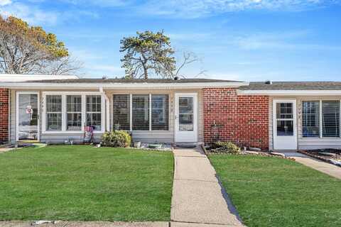 159 Falmouth Court, Ridge, NY 11961