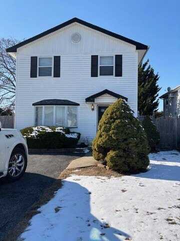 120 Miramar W, Lindenhurst, NY 11757