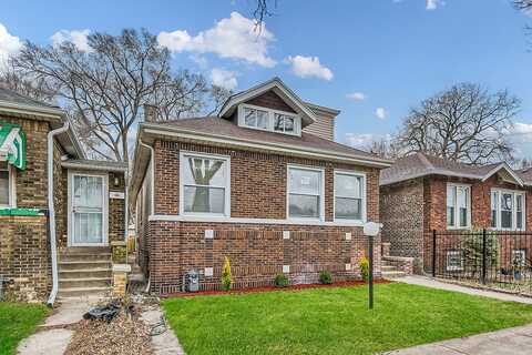 8217 S WOODLAWN Avenue, Chicago, IL 60619