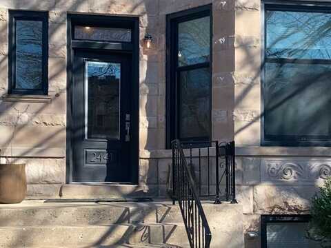 2441 N Mozart Street, Chicago, IL 60647