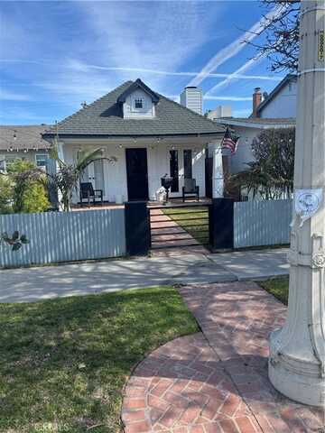 1022 Main Street, Huntington Beach, CA 92648