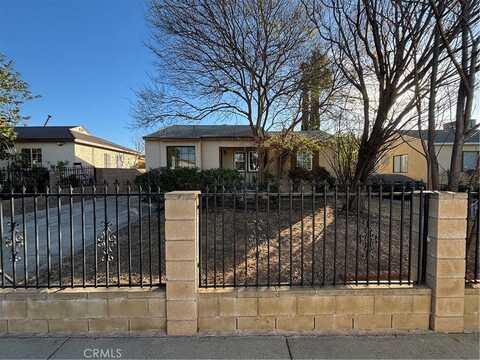 7518 Kraft Avenue, North Hollywood, CA 91605