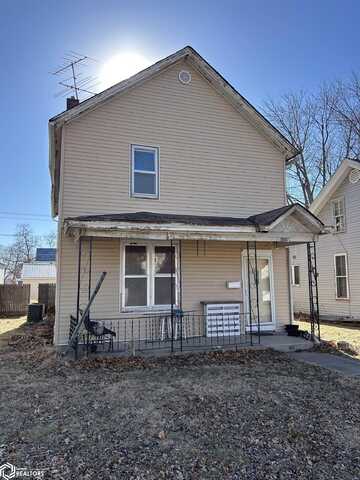 916 Avenue D, Fort Madison, IA 52627