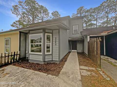 5580 CABOT Drive N, Jacksonville, FL 32244