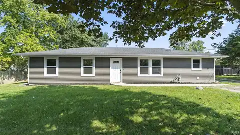 685 E Wendall Jacob Avenue, Angola, IN 46703