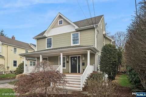 24 Island Avenue, Ramsey, NJ 07446