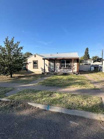 713 S Ave C, Kermit, TX 79745